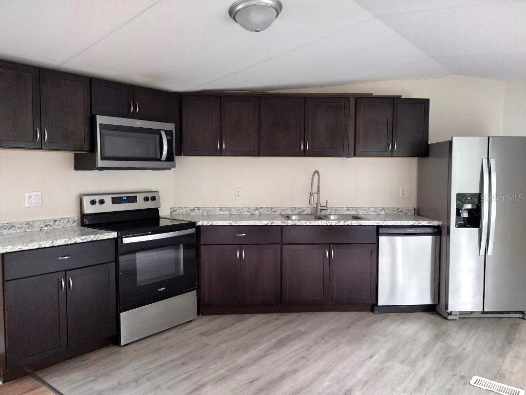 Image 3 of 23 For 3991 Water Oak Road