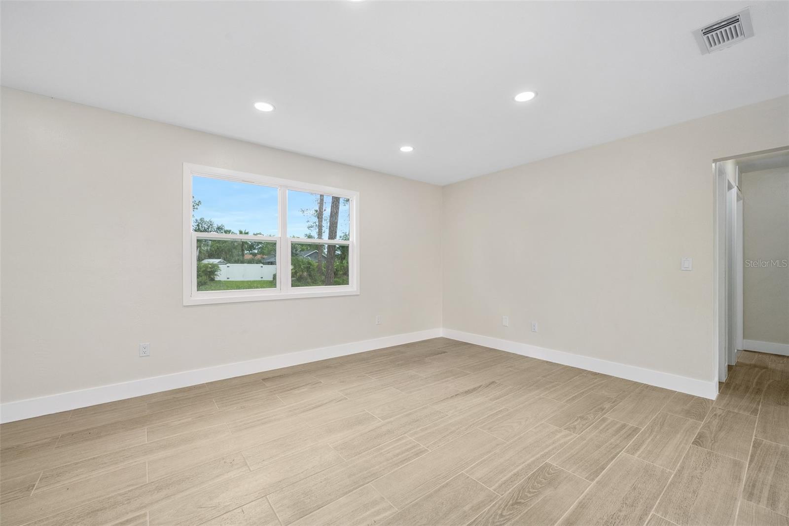 Image 12 of 25 For 3 Fenwood Lane