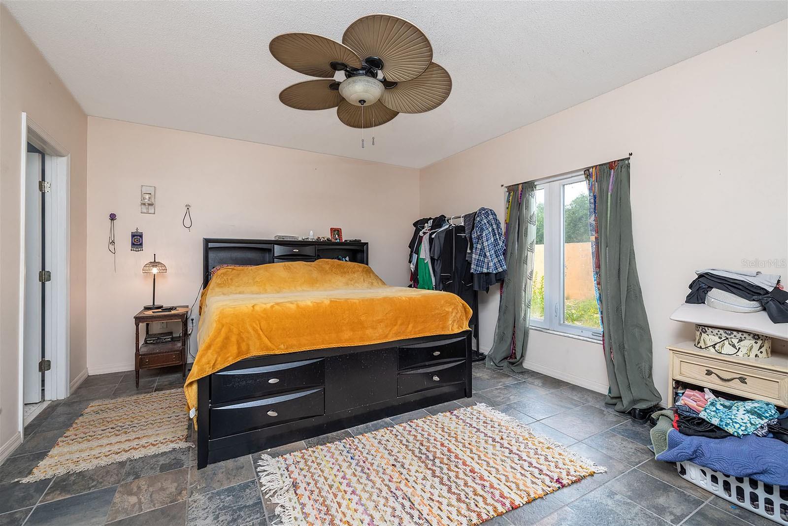 Image 13 of 38 For 209 Falcon Avenue