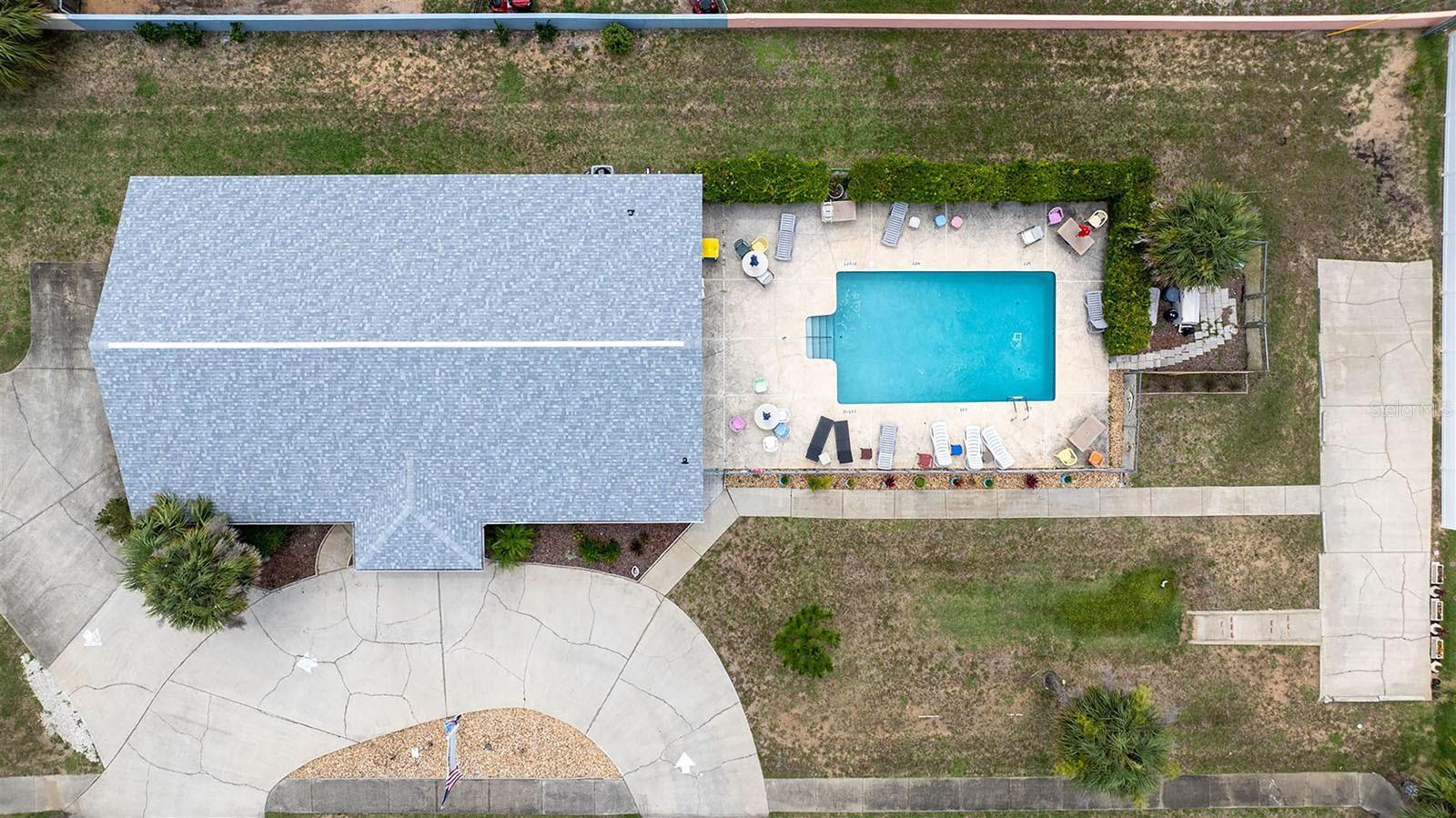 Image 34 of 38 For 209 Falcon Avenue