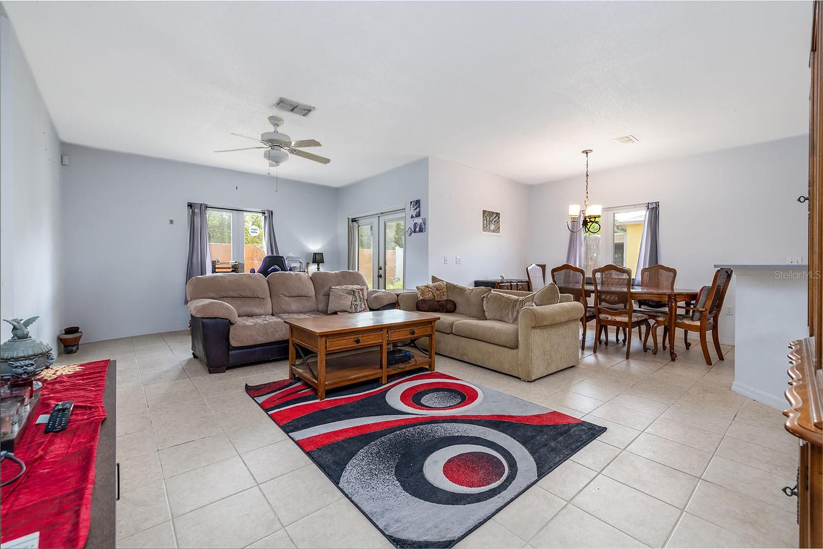 Image 6 of 38 For 209 Falcon Avenue
