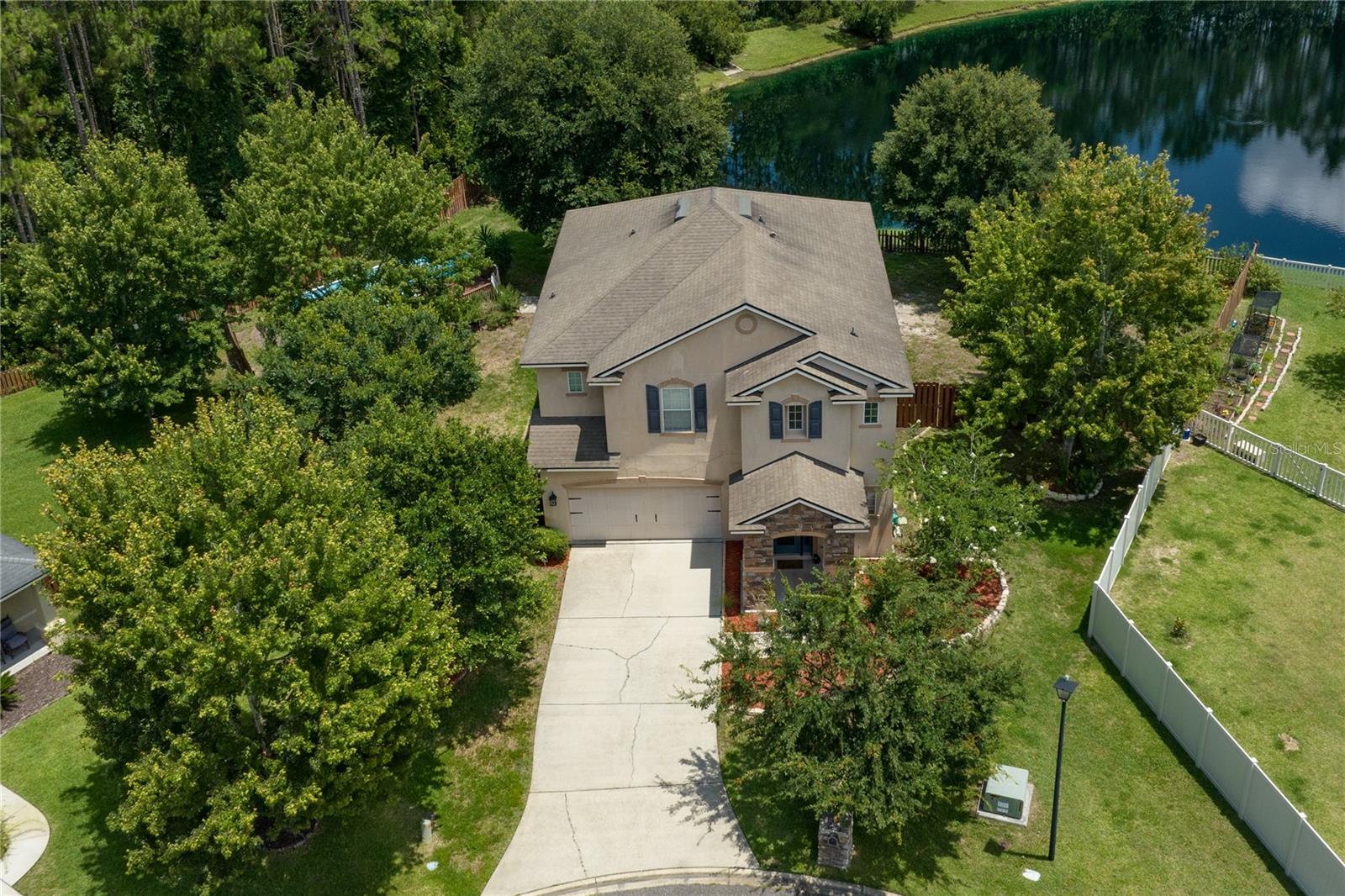 Image 2 of 44 For 104 Claremont Court