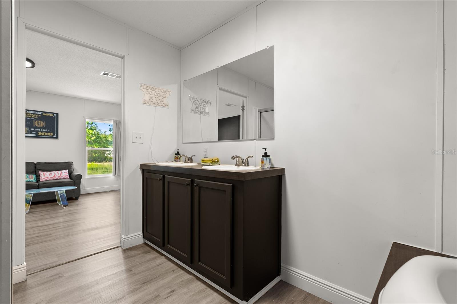 Image 12 of 58 For 5608 Palm Avenue