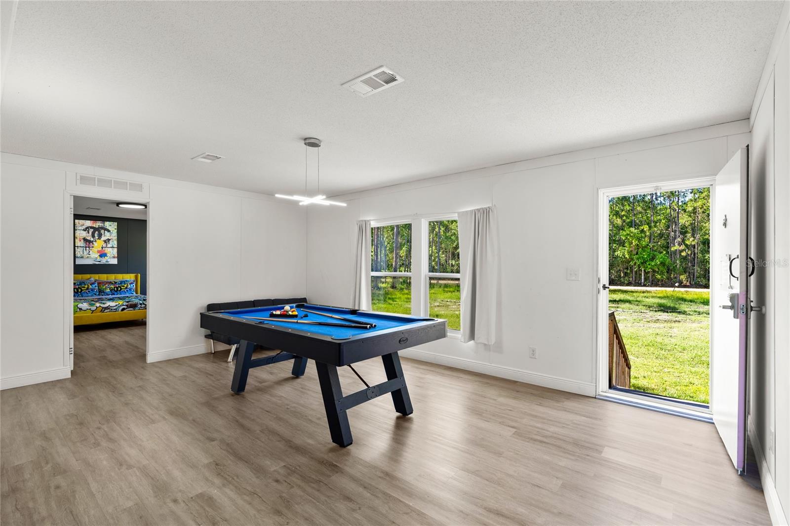 Image 4 of 58 For 5608 Palm Avenue