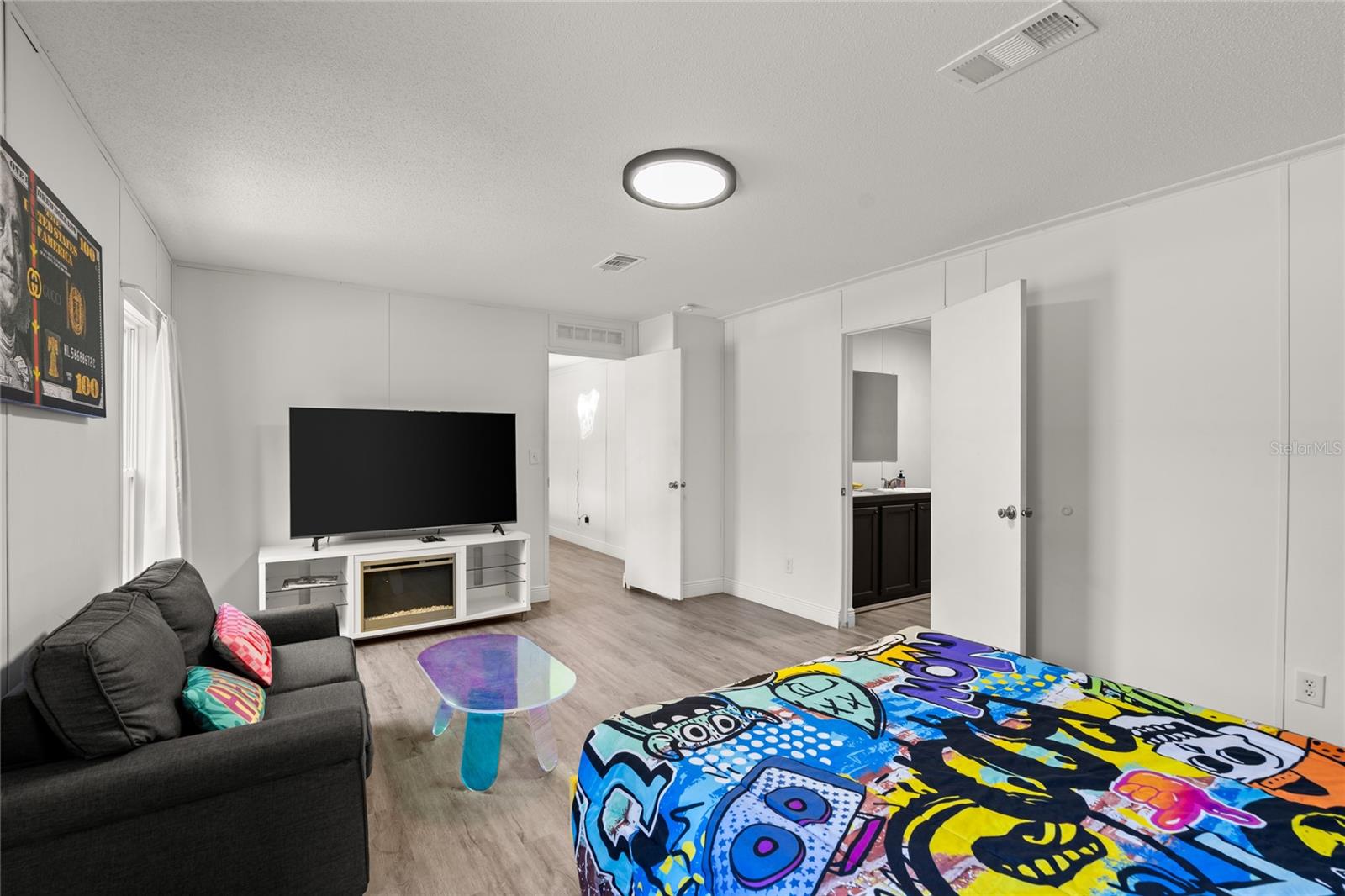 Image 7 of 58 For 5608 Palm Avenue