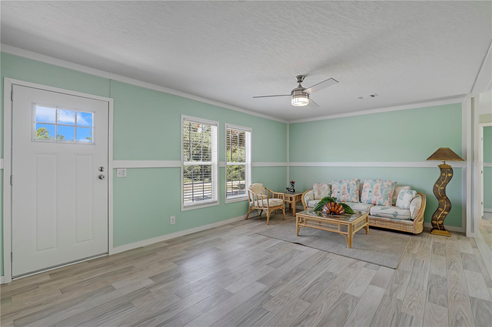 Image 11 of 41 For 606 Ofarrell Avenue