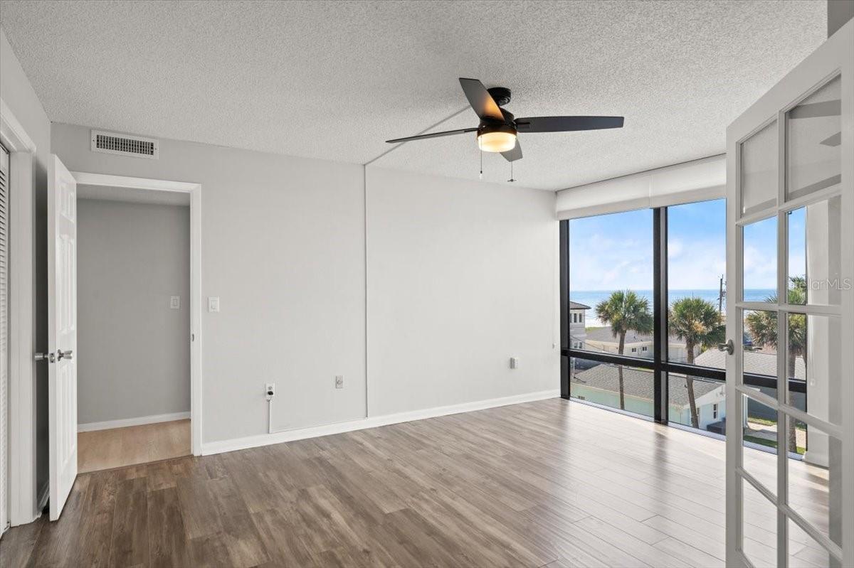 Image 26 of 66 For 1239 Ocean Shore Boulevard 3c3