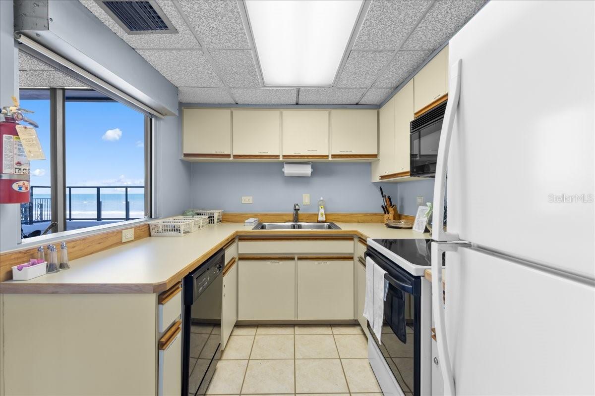 Image 51 of 66 For 1239 Ocean Shore Boulevard 3c3