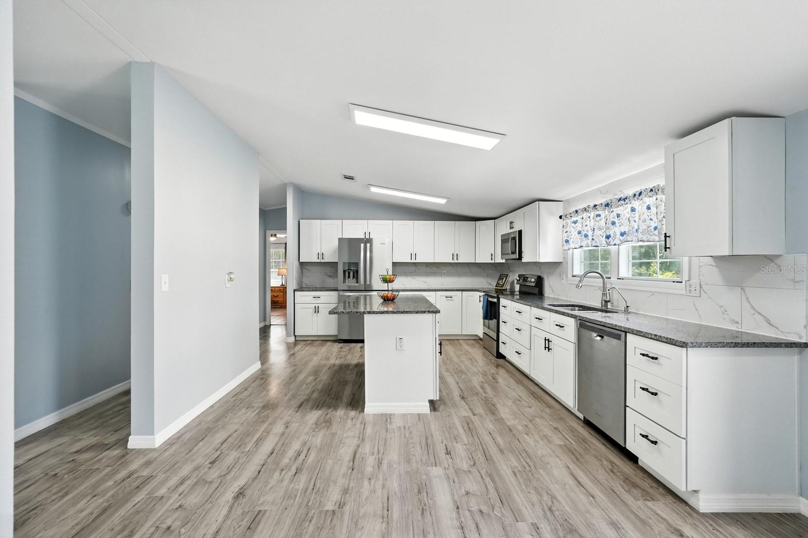 Image 13 of 80 For 4705 Inez Street