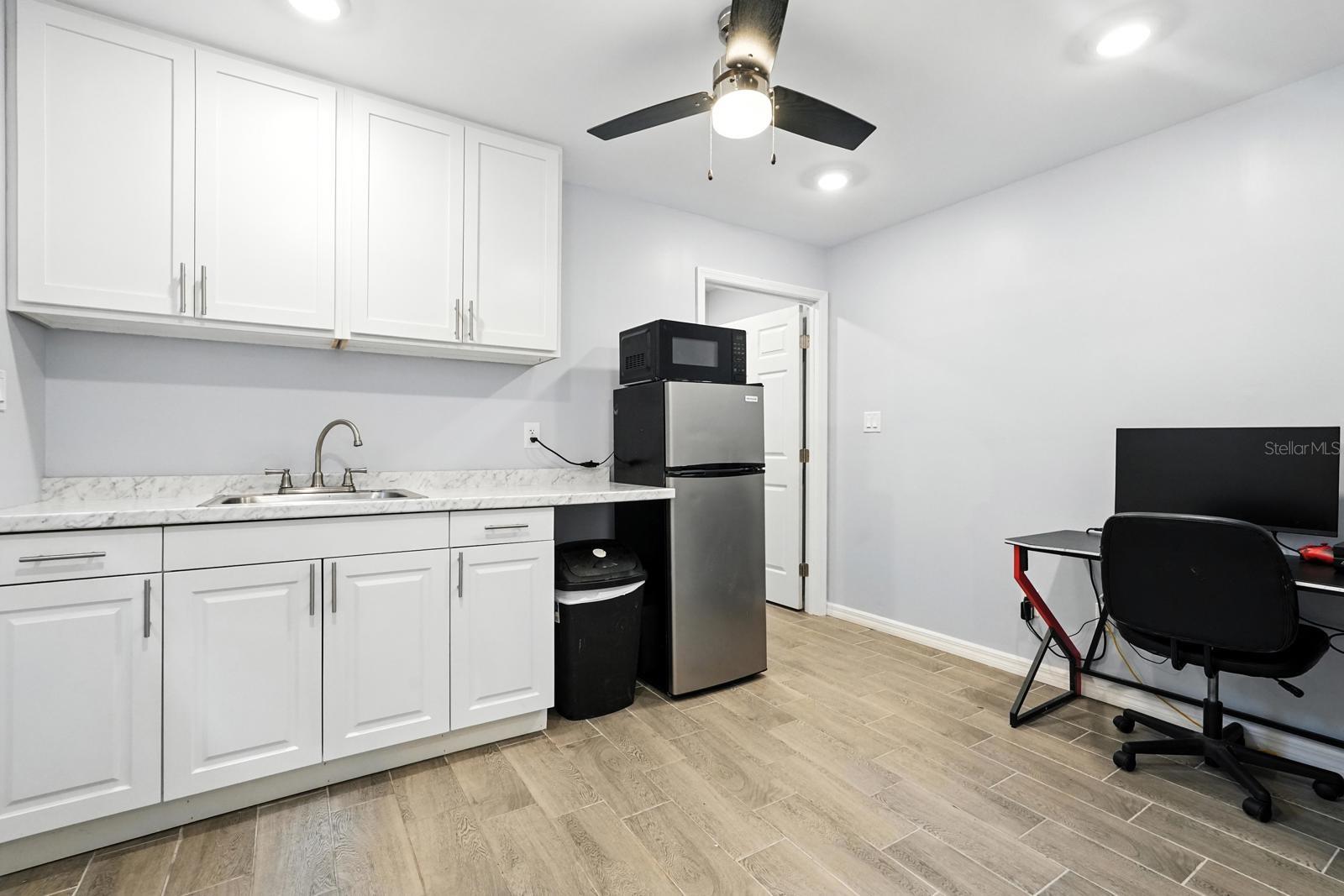 Image 43 of 80 For 4705 Inez Street