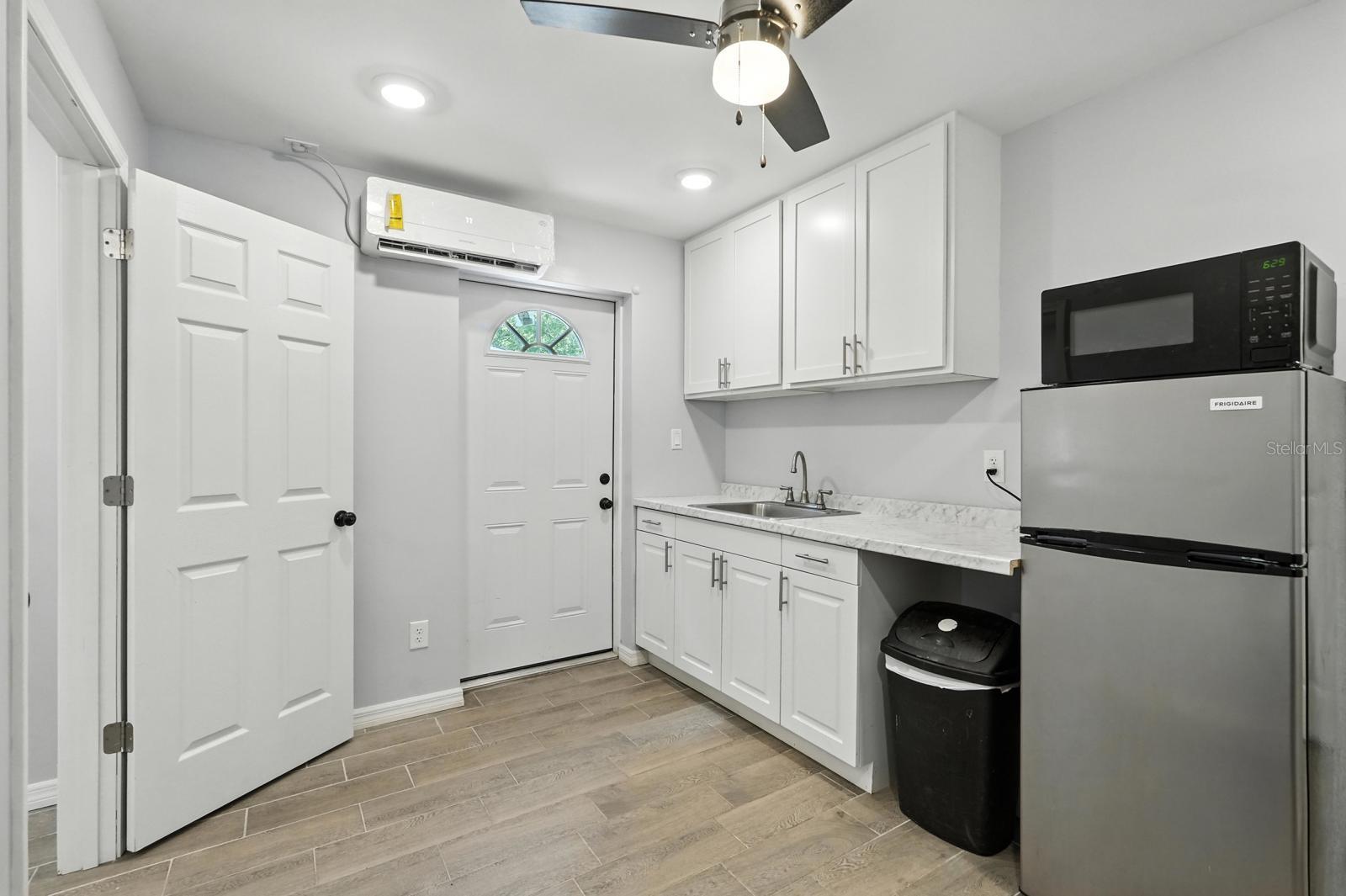 Image 44 of 80 For 4705 Inez Street