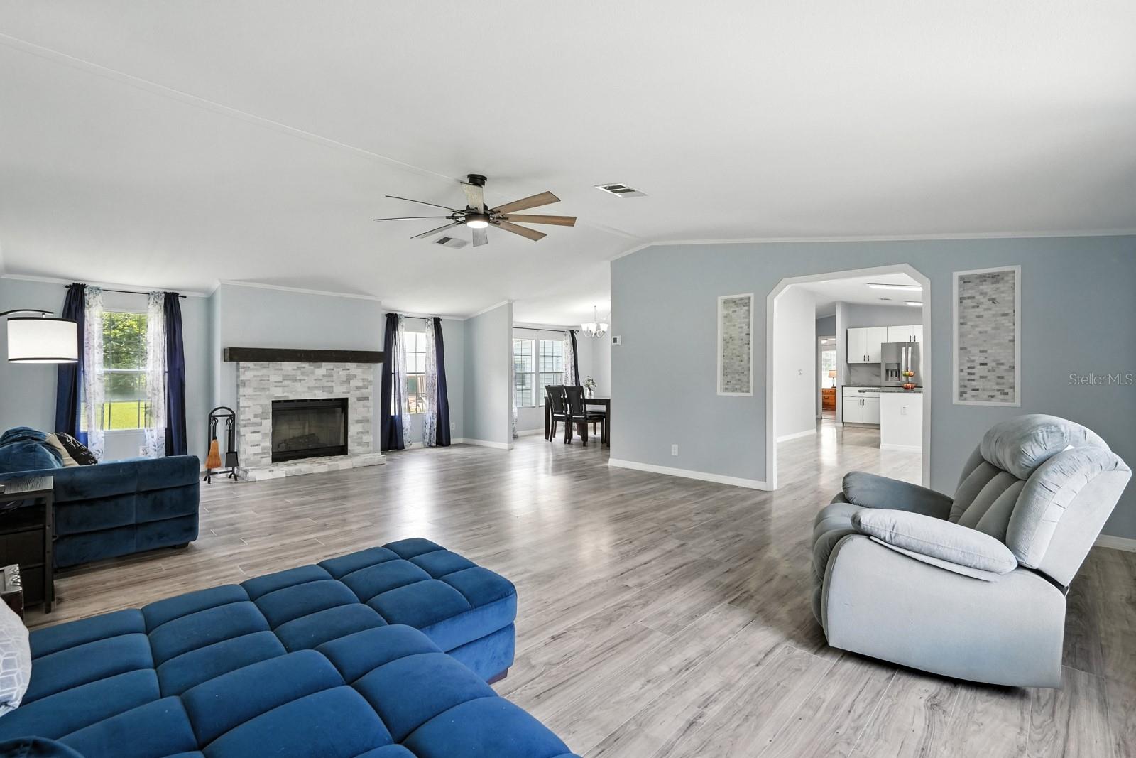 Image 7 of 80 For 4705 Inez Street