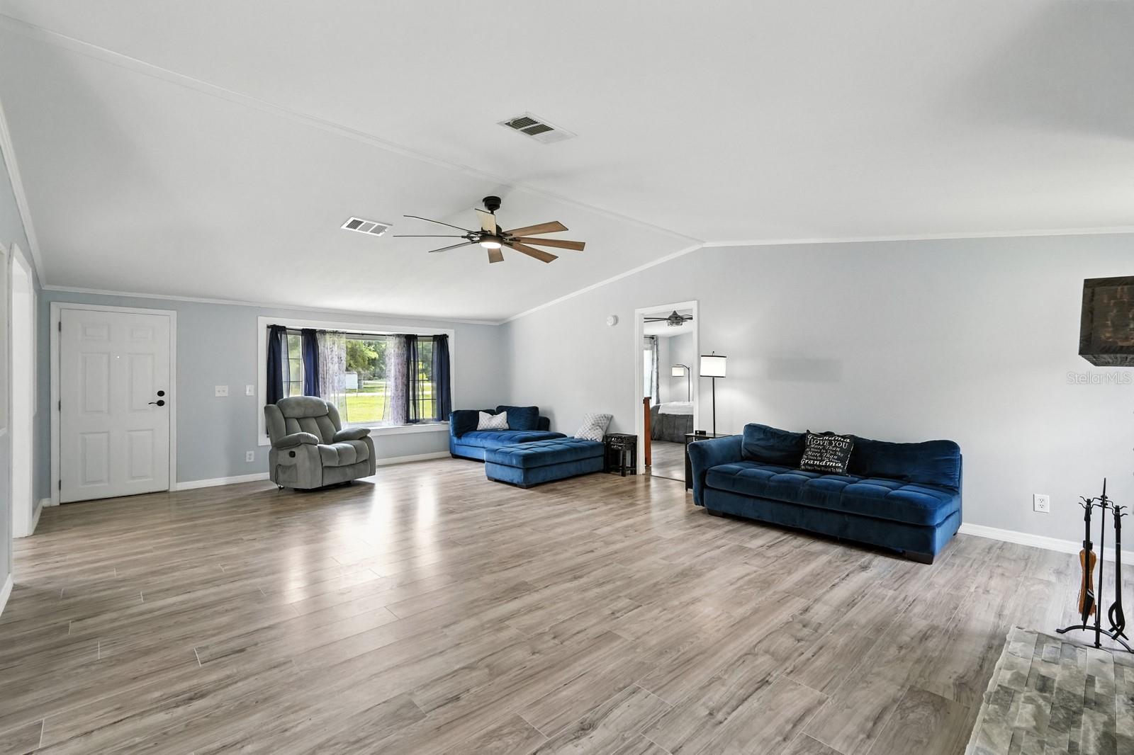 Image 8 of 80 For 4705 Inez Street