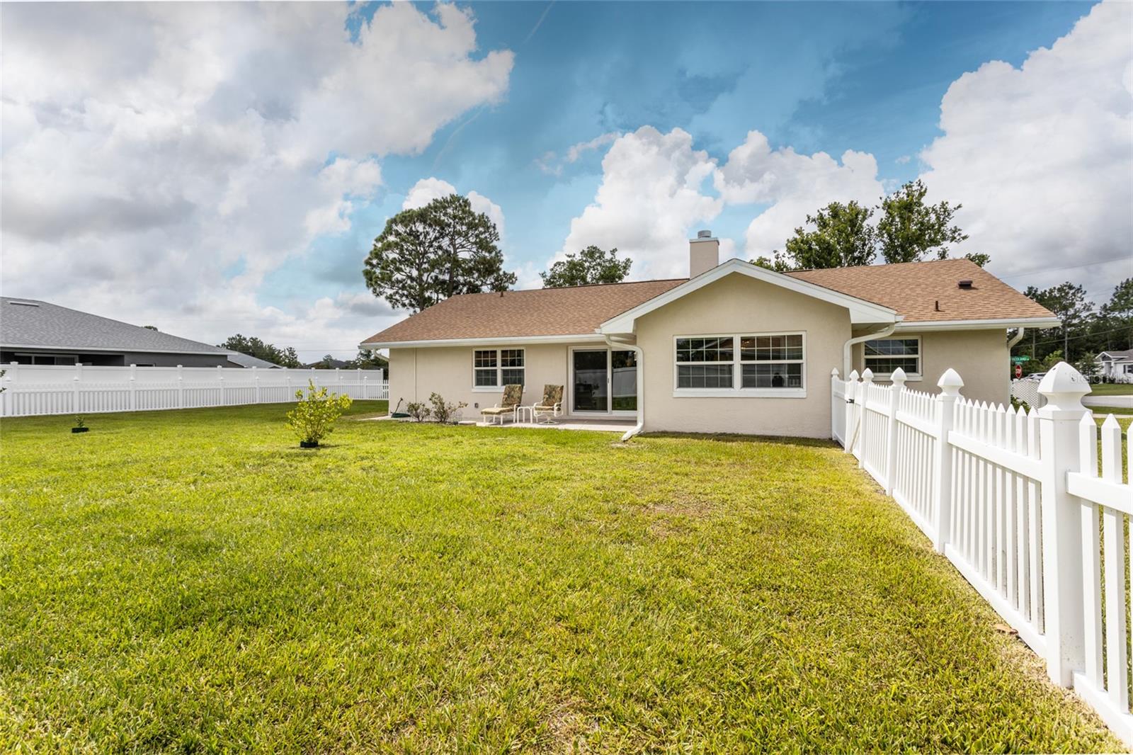 Image 11 of 33 For 58 Freeland Lane