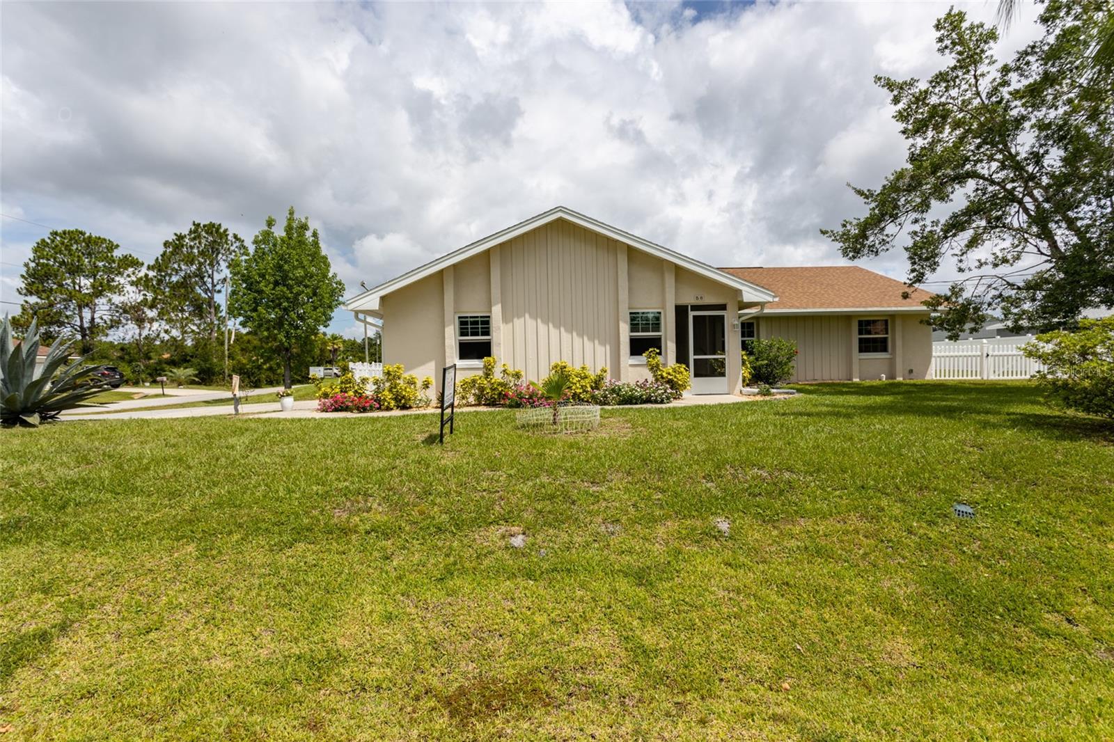 Image 20 of 33 For 58 Freeland Lane