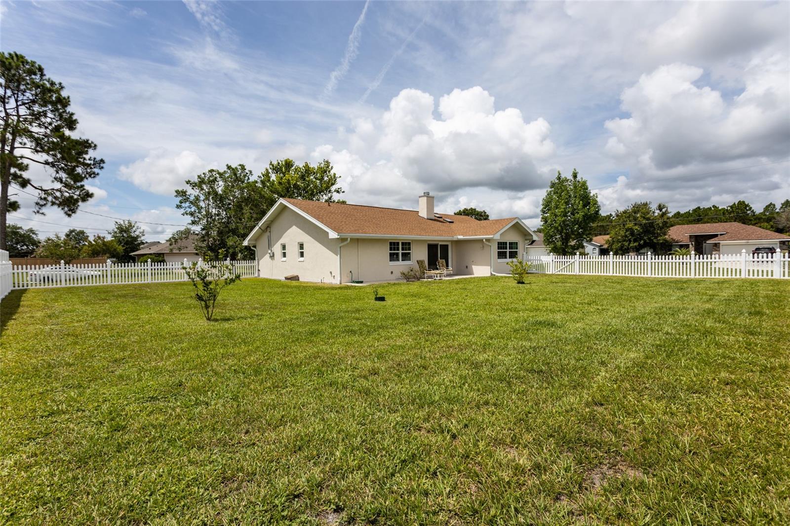 Image 21 of 33 For 58 Freeland Lane