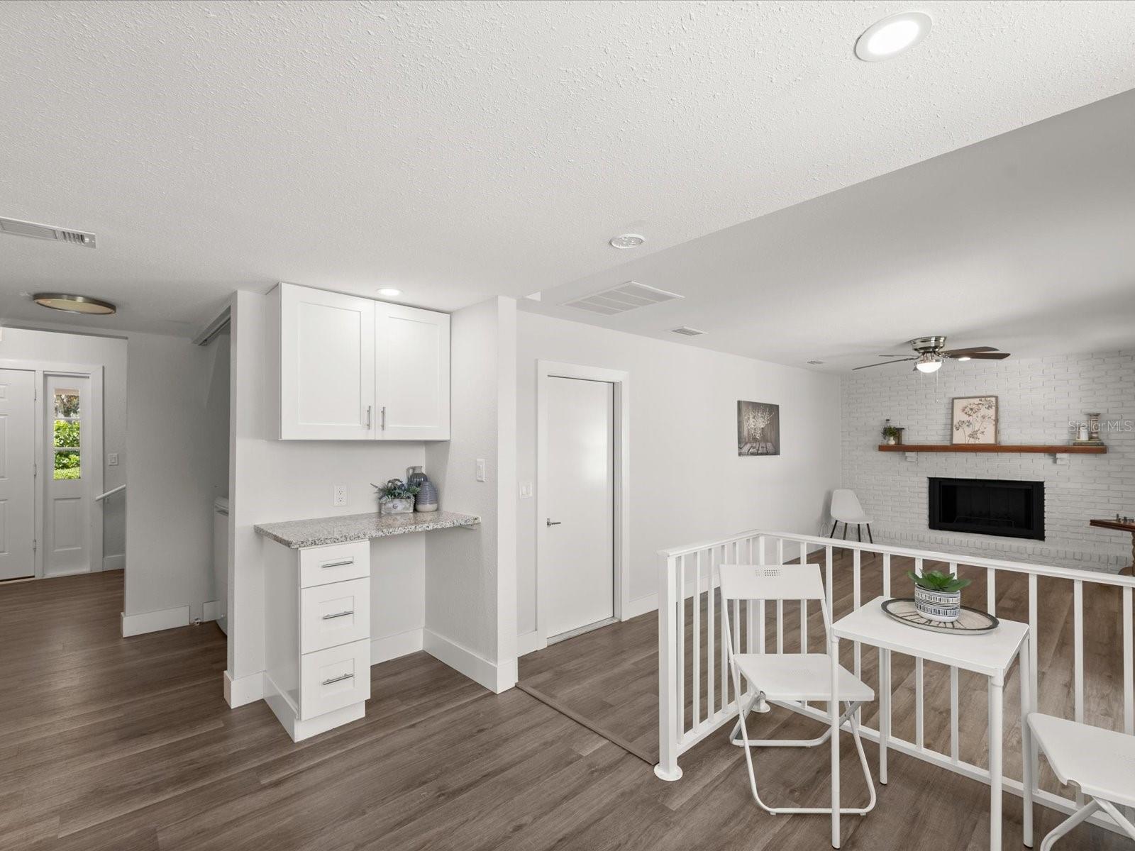 Image 15 of 52 For 506 Dorset Circle