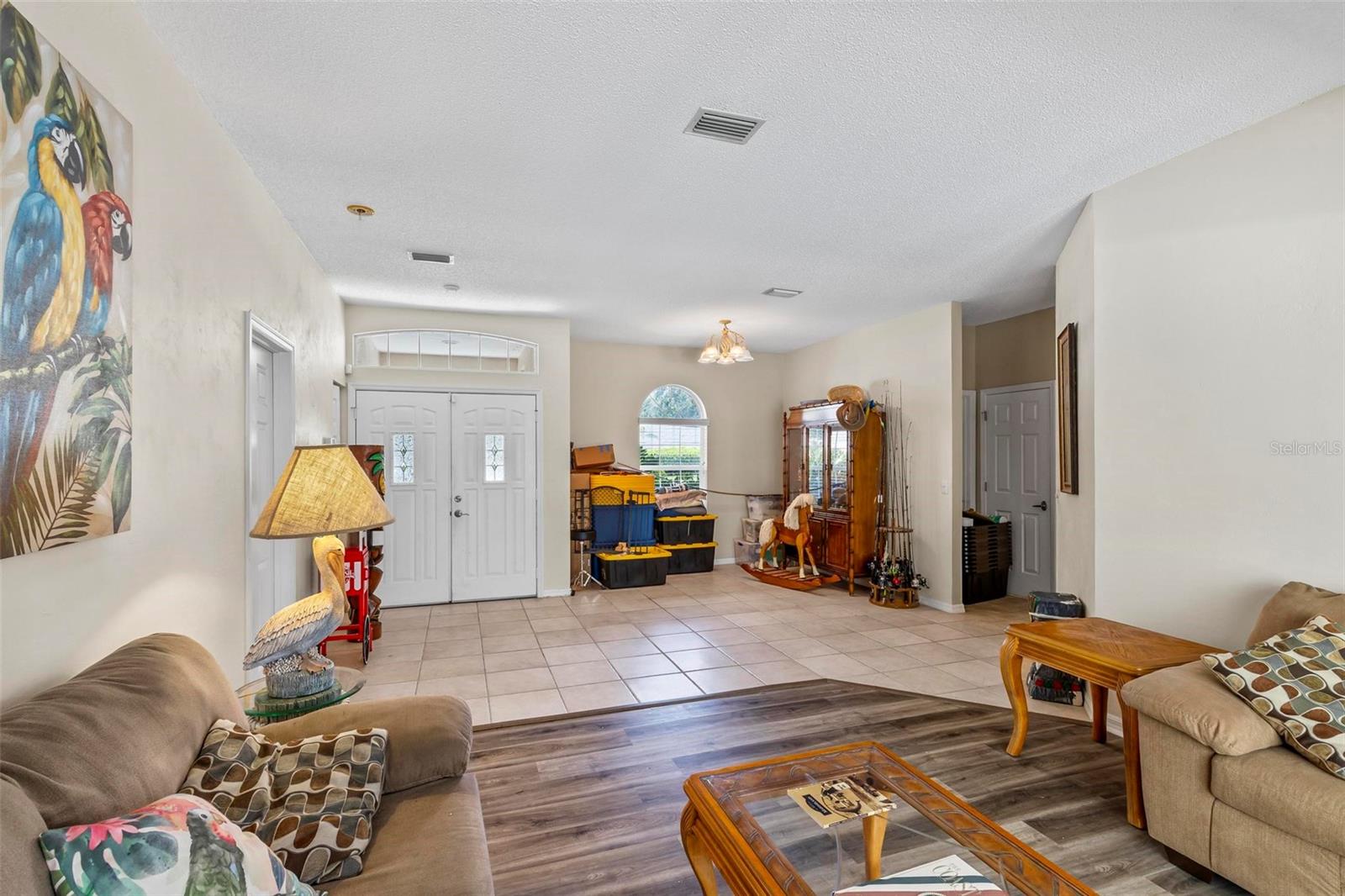 Image 10 of 49 For 28 Montauk Lane