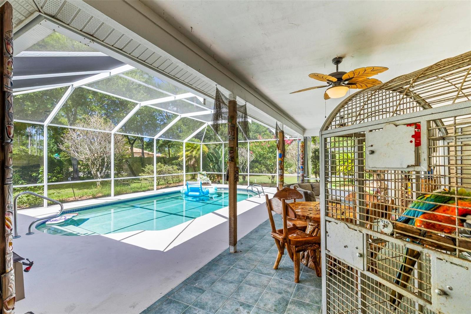 Image 13 of 49 For 28 Montauk Lane