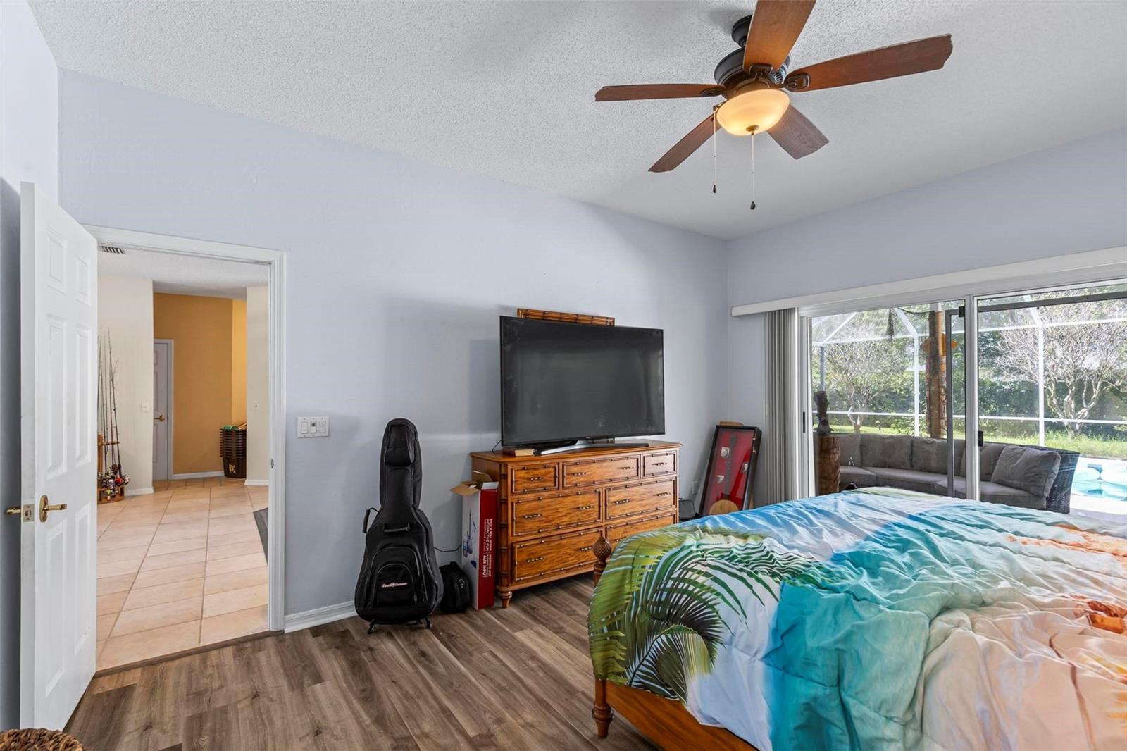 Image 47 of 49 For 28 Montauk Lane