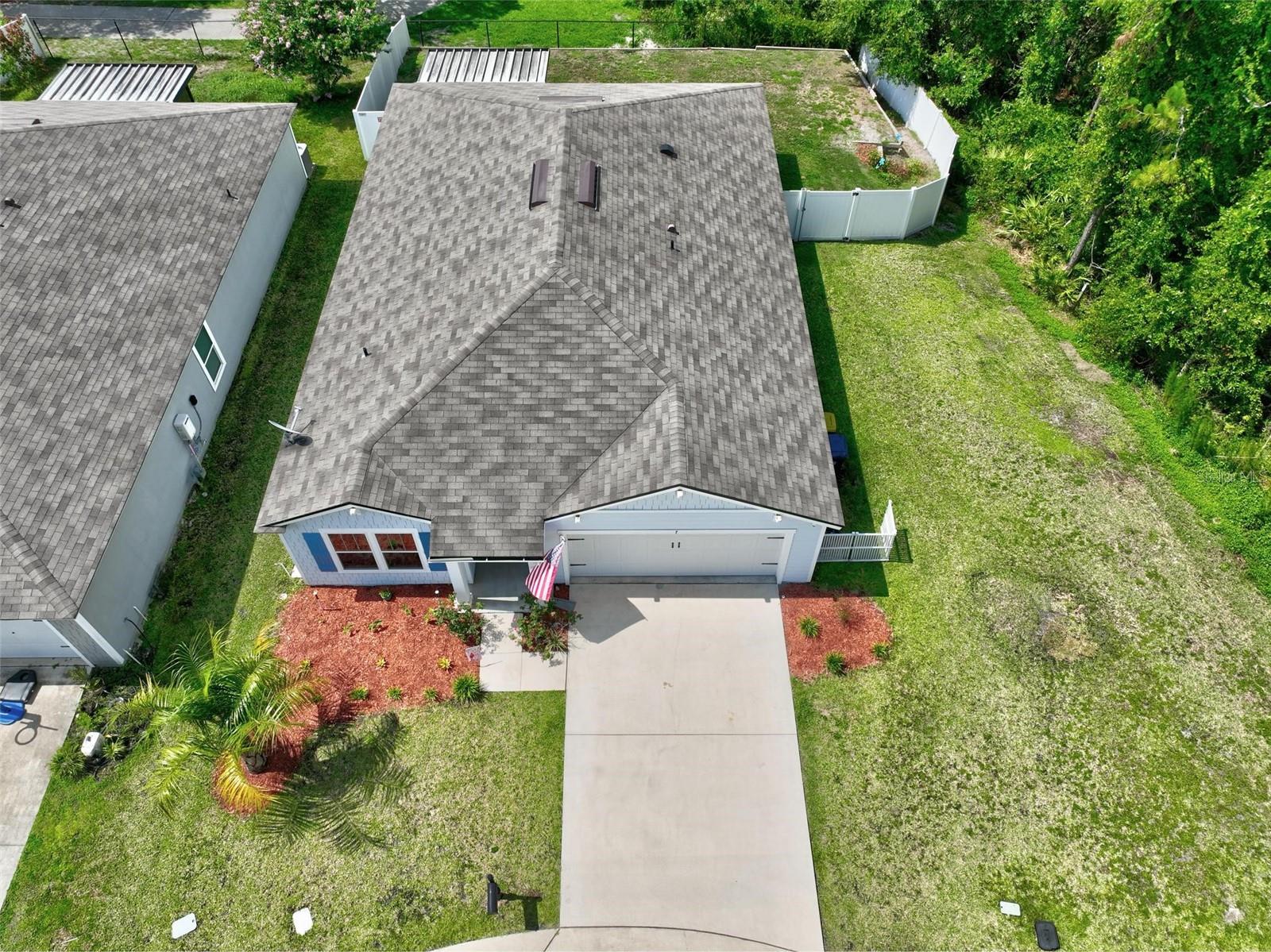 Image 58 of 90 For 7 Grand Par Court