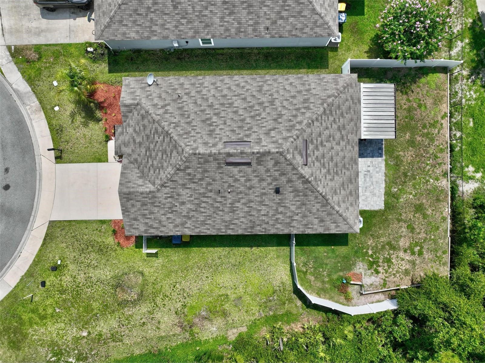 Image 60 of 90 For 7 Grand Par Court