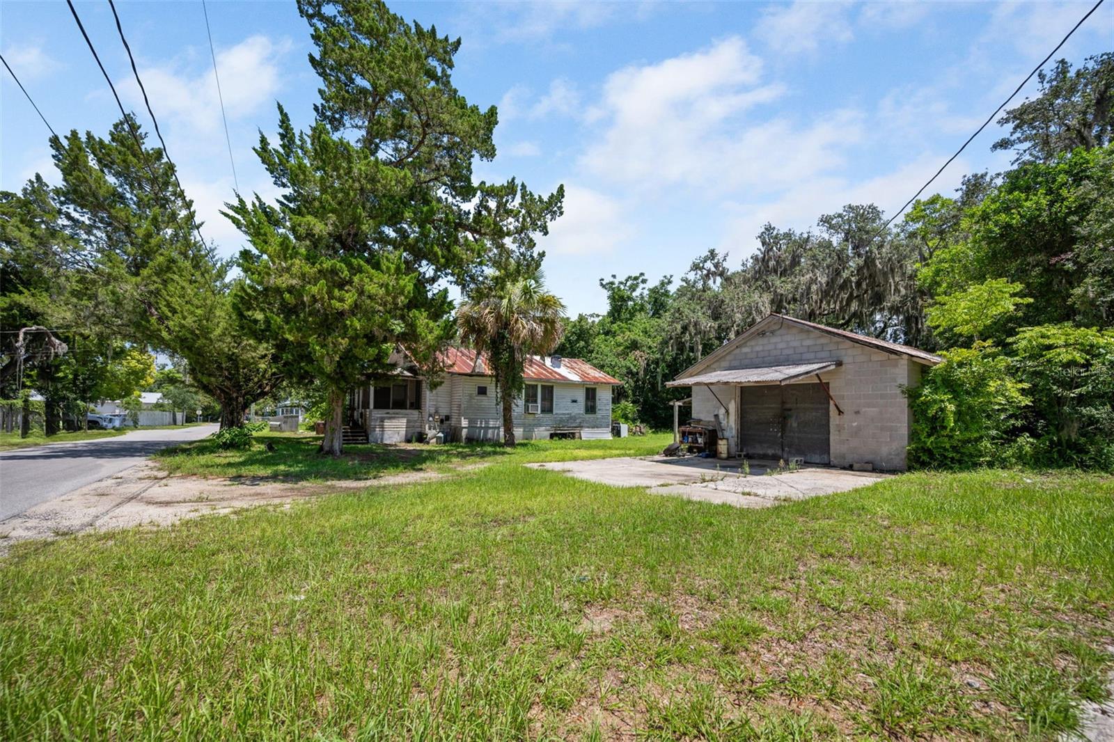 Image 14 of 21 For 98 Bruen Street