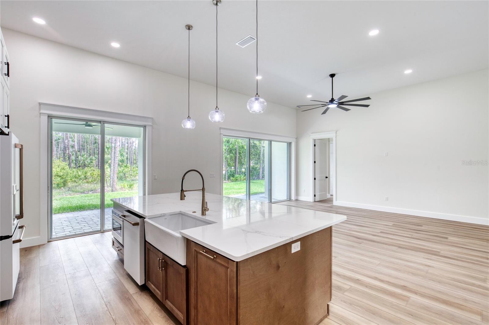 Image 17 of 43 For 4 Deerfield Court