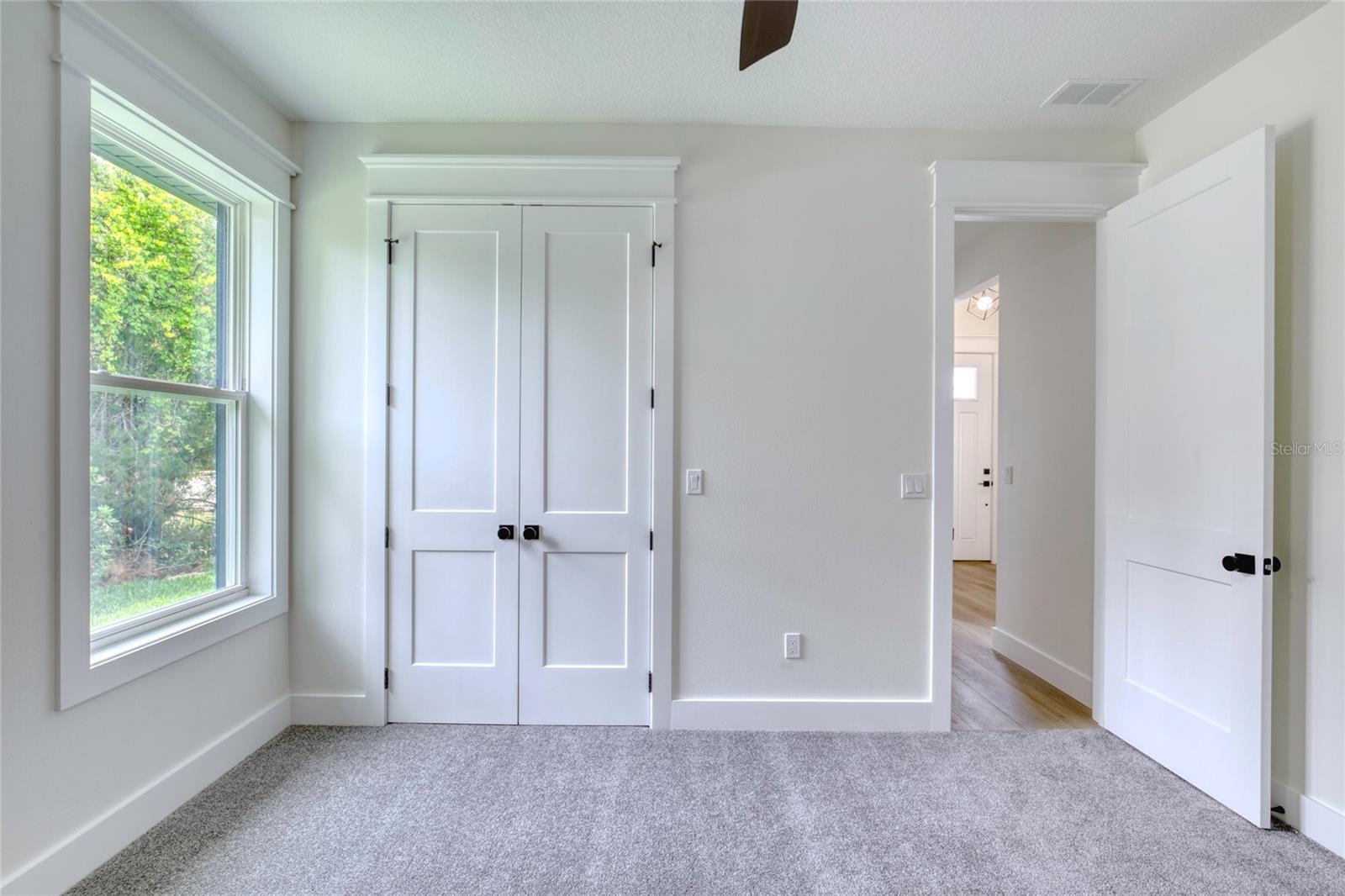 Image 31 of 43 For 4 Deerfield Court