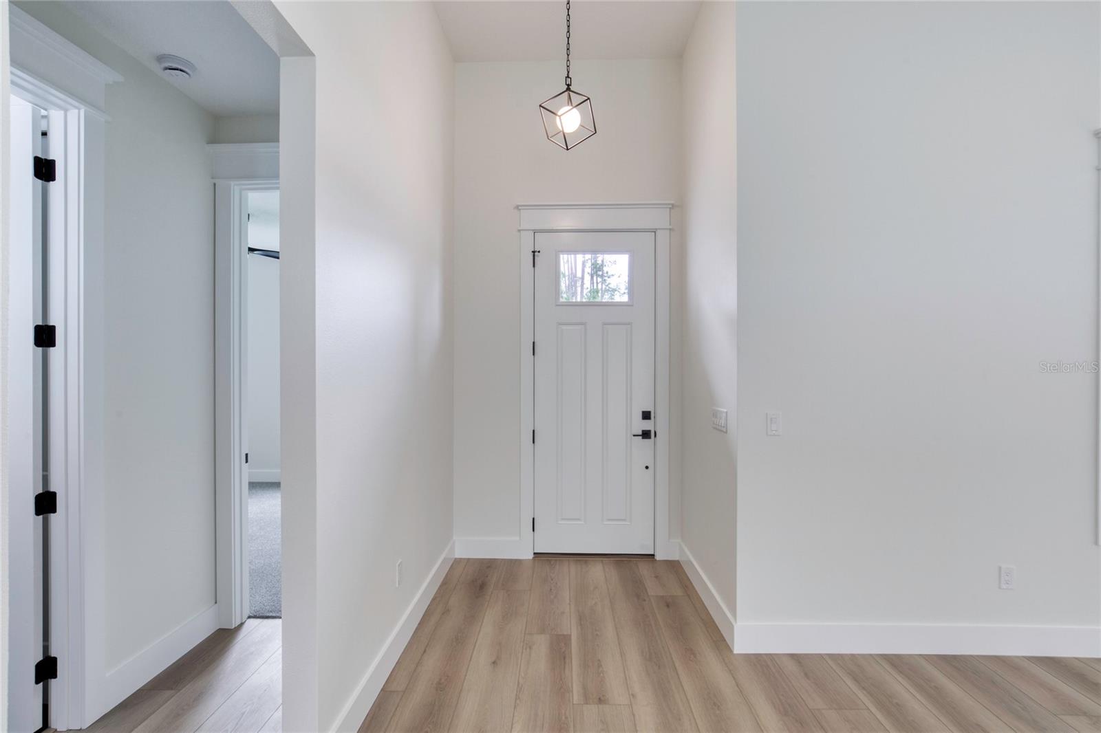 Image 7 of 43 For 4 Deerfield Court