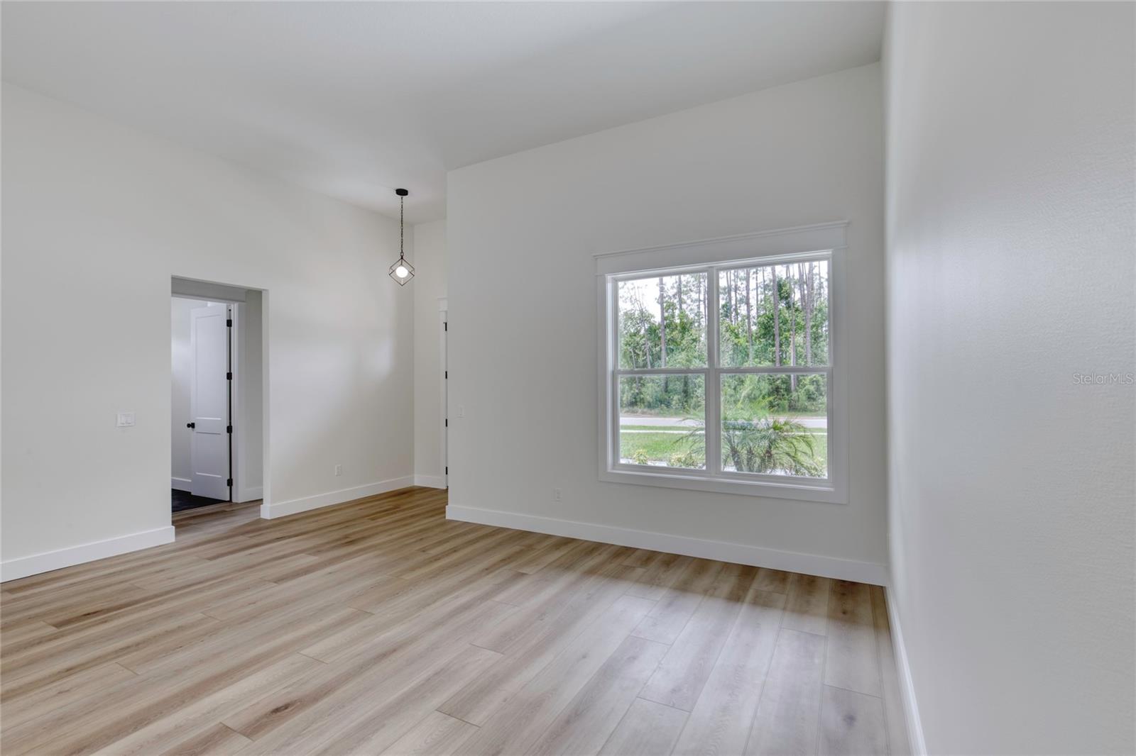 Image 9 of 43 For 4 Deerfield Court