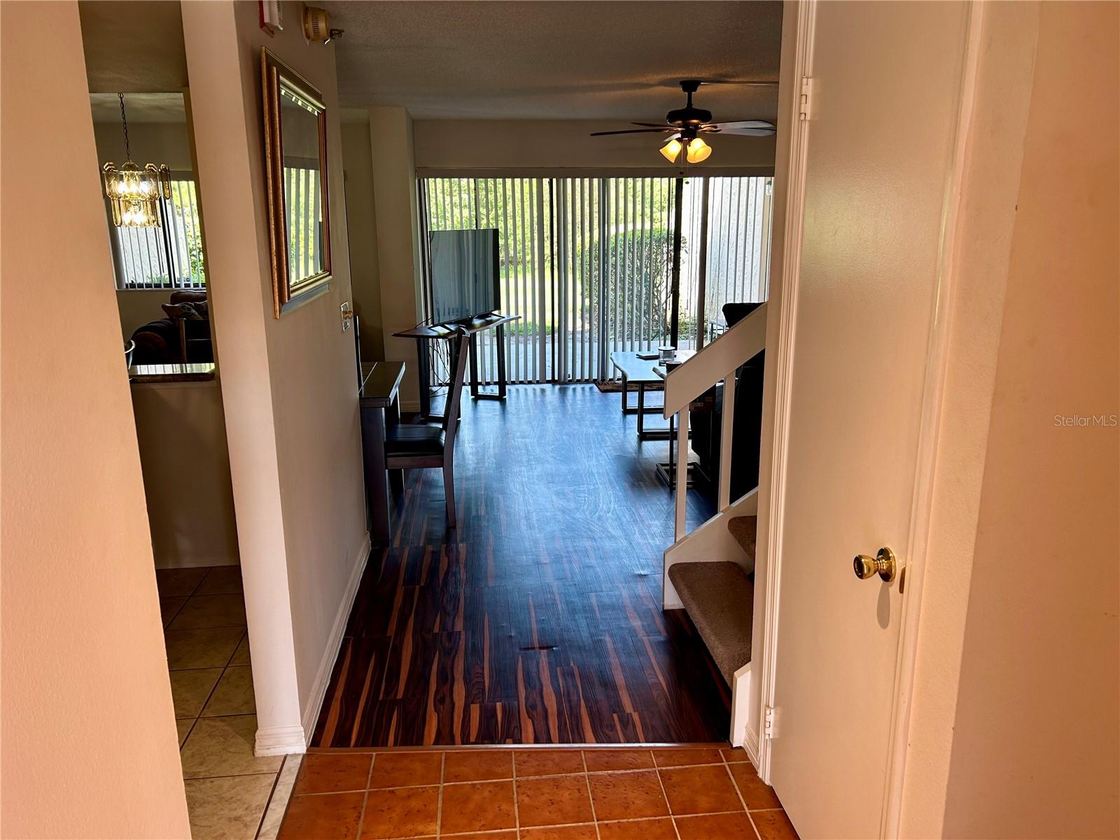 Image 6 of 51 For 1162 Carmel Circle 100