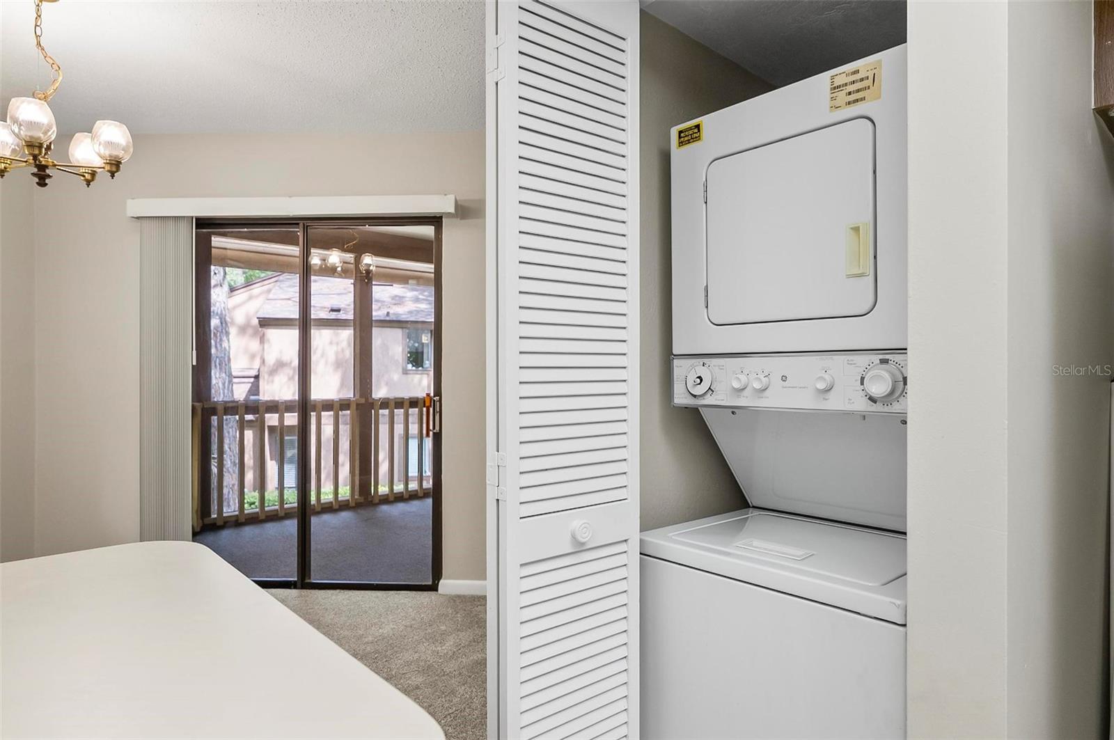 Image 19 of 68 For 14 Oakmont Court 14
