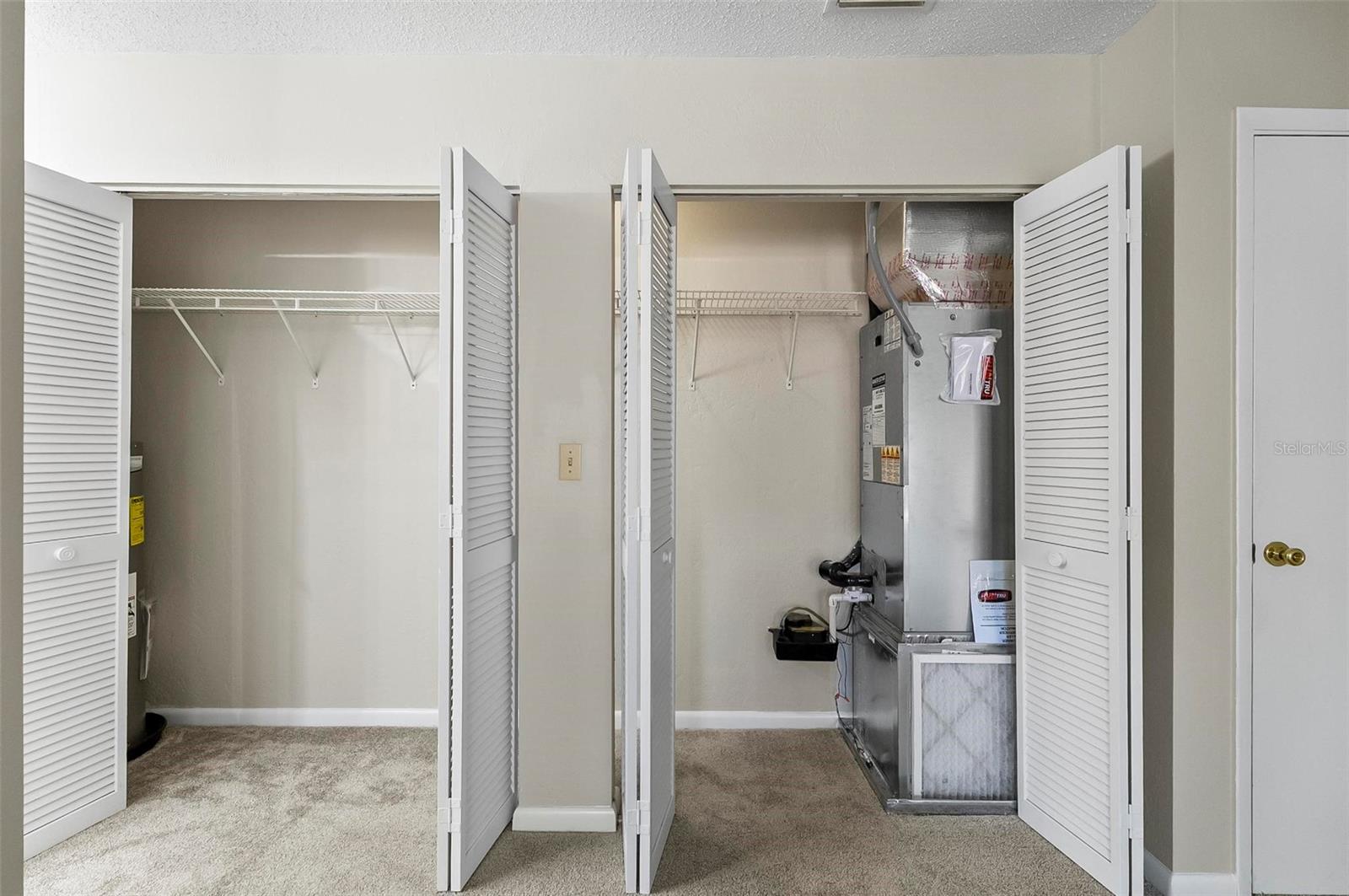 Image 35 of 68 For 14 Oakmont Court 14