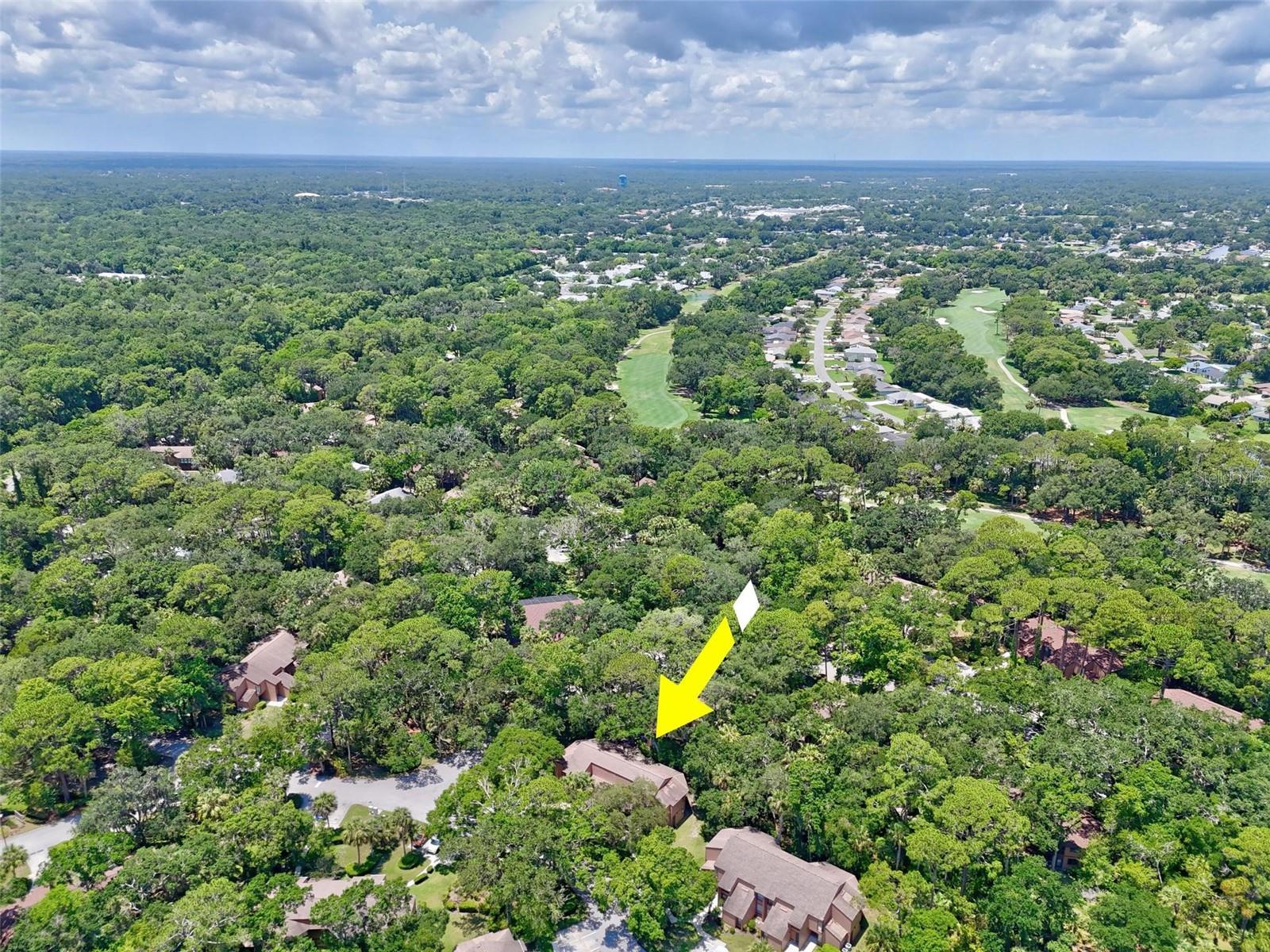 Image 46 of 68 For 14 Oakmont Court 14
