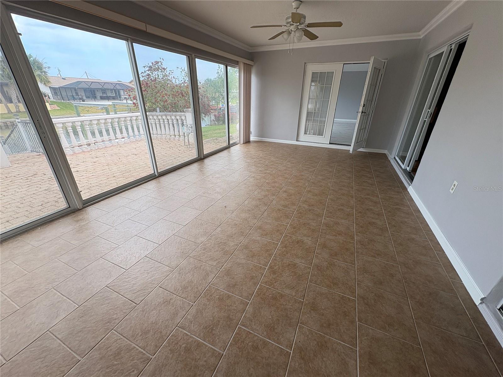 Image 17 of 22 For 13 Cloverdale Court S