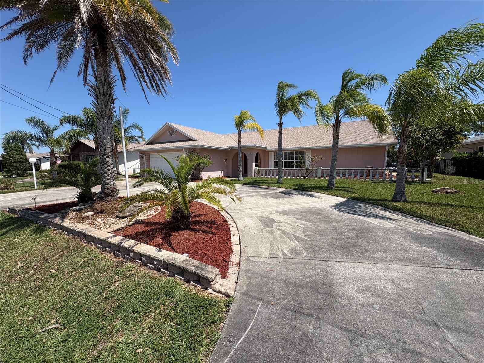 Image 2 of 22 For 13 Cloverdale Court S