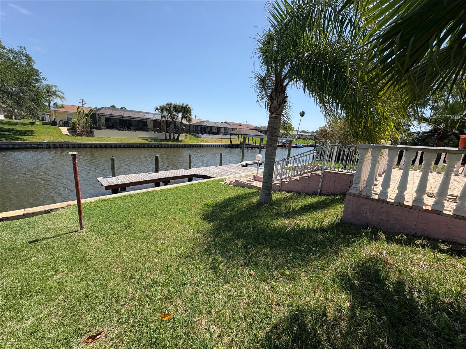 Image 21 of 22 For 13 Cloverdale Court S