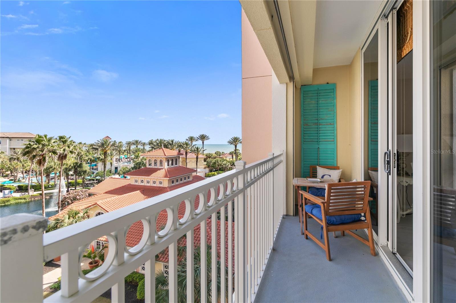 Image 9 of 81 For 200 Ocean Crest Drive 306