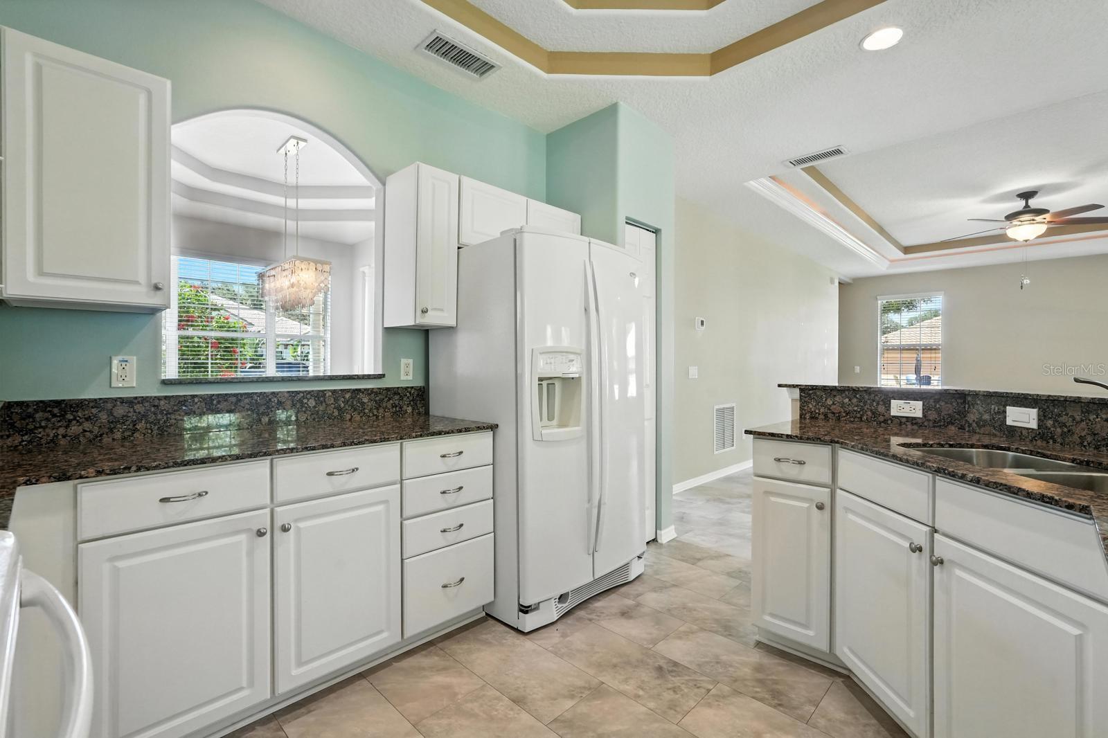 Image 12 of 58 For 7 River Oaks Way