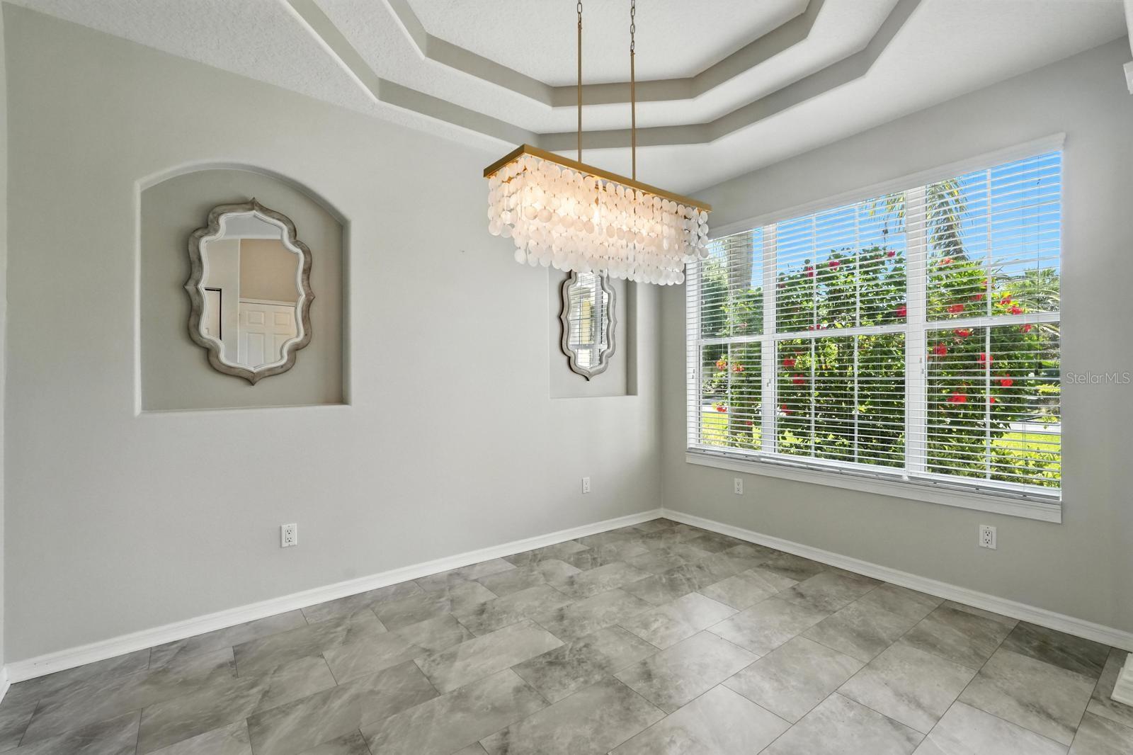 Image 15 of 58 For 7 River Oaks Way