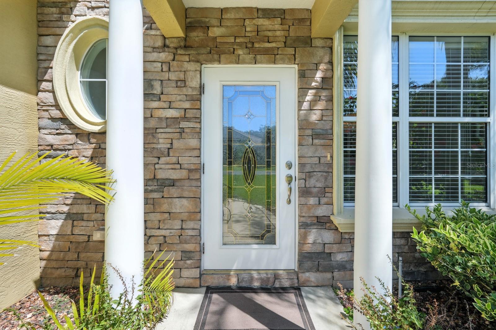 Image 3 of 58 For 7 River Oaks Way