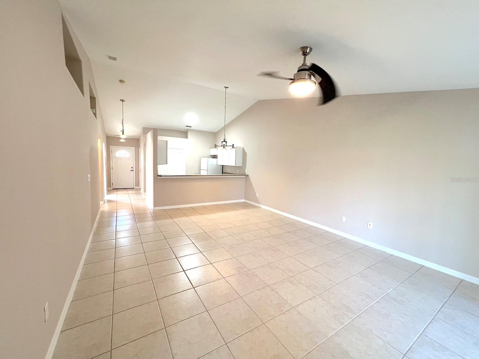 Image 19 of 24 For 47 Wellwood Lane B