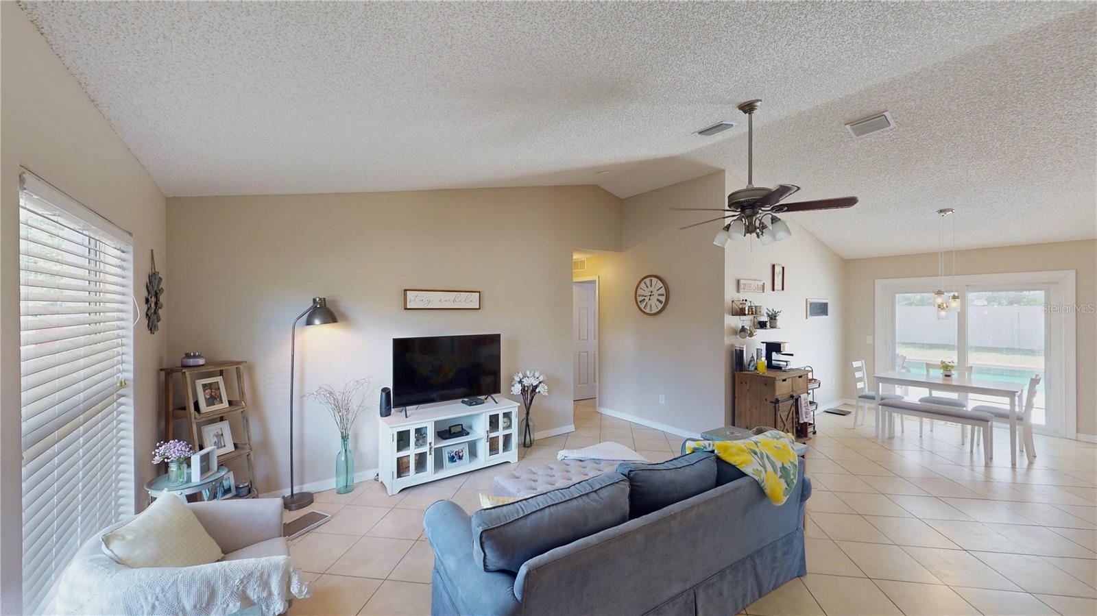Image 6 of 34 For 8 Rolling Fern Place