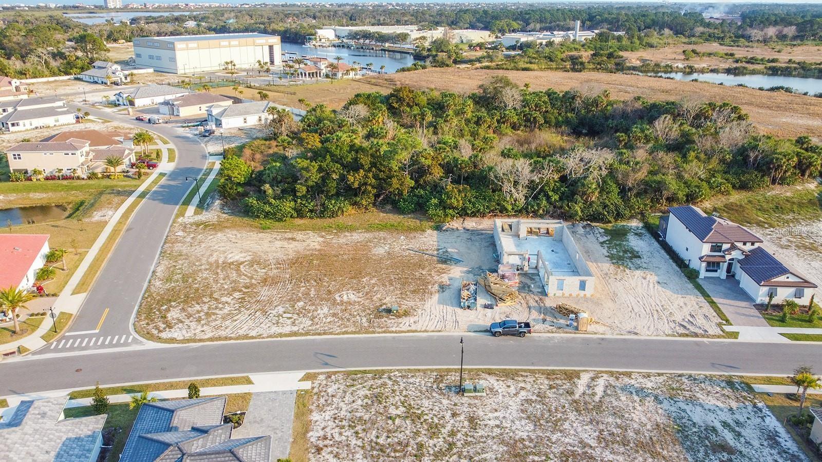 Image 9 of 38 For 2 Rio Vista Drive