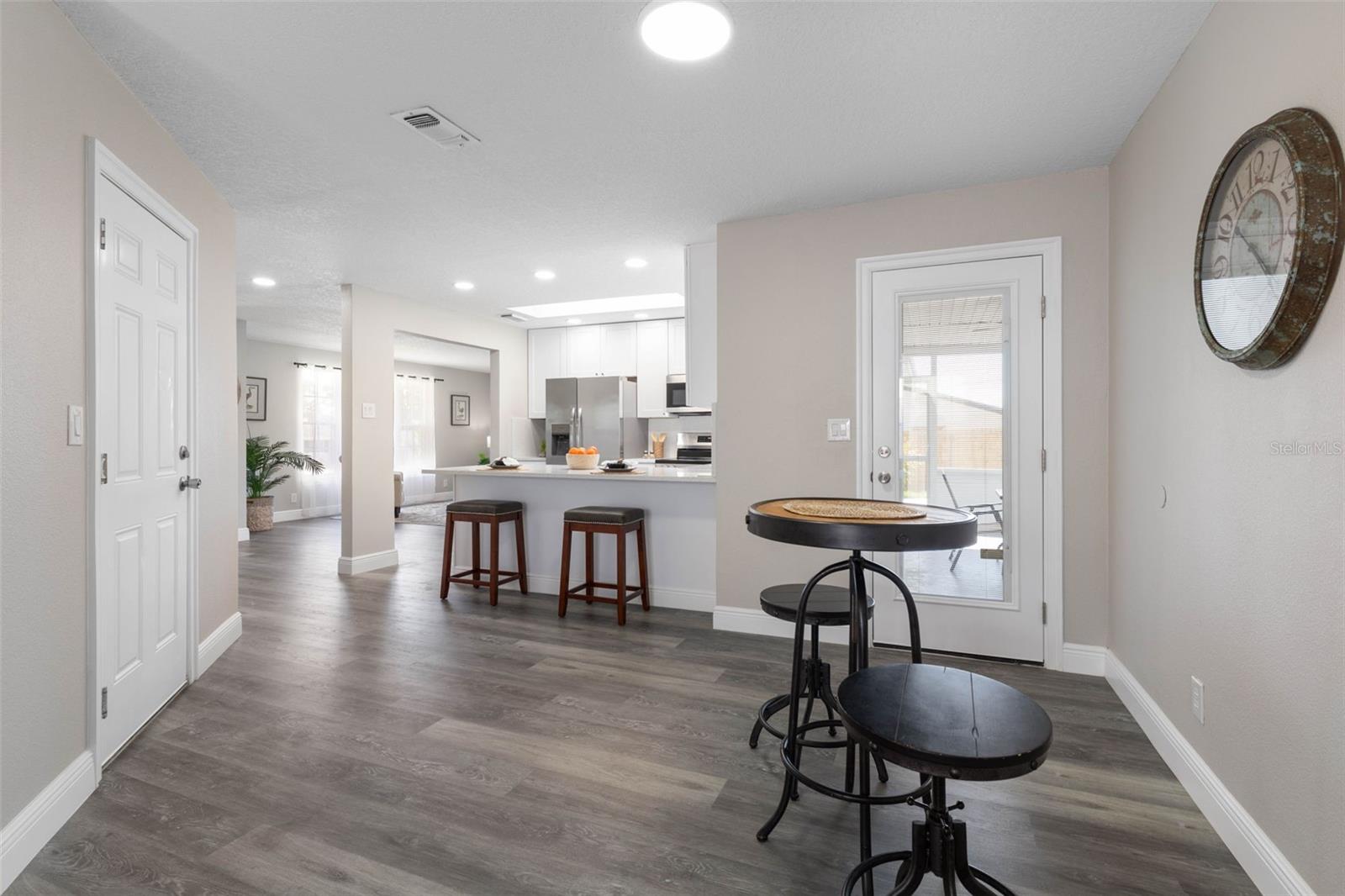 Image 22 of 49 For 105 Bonita Place