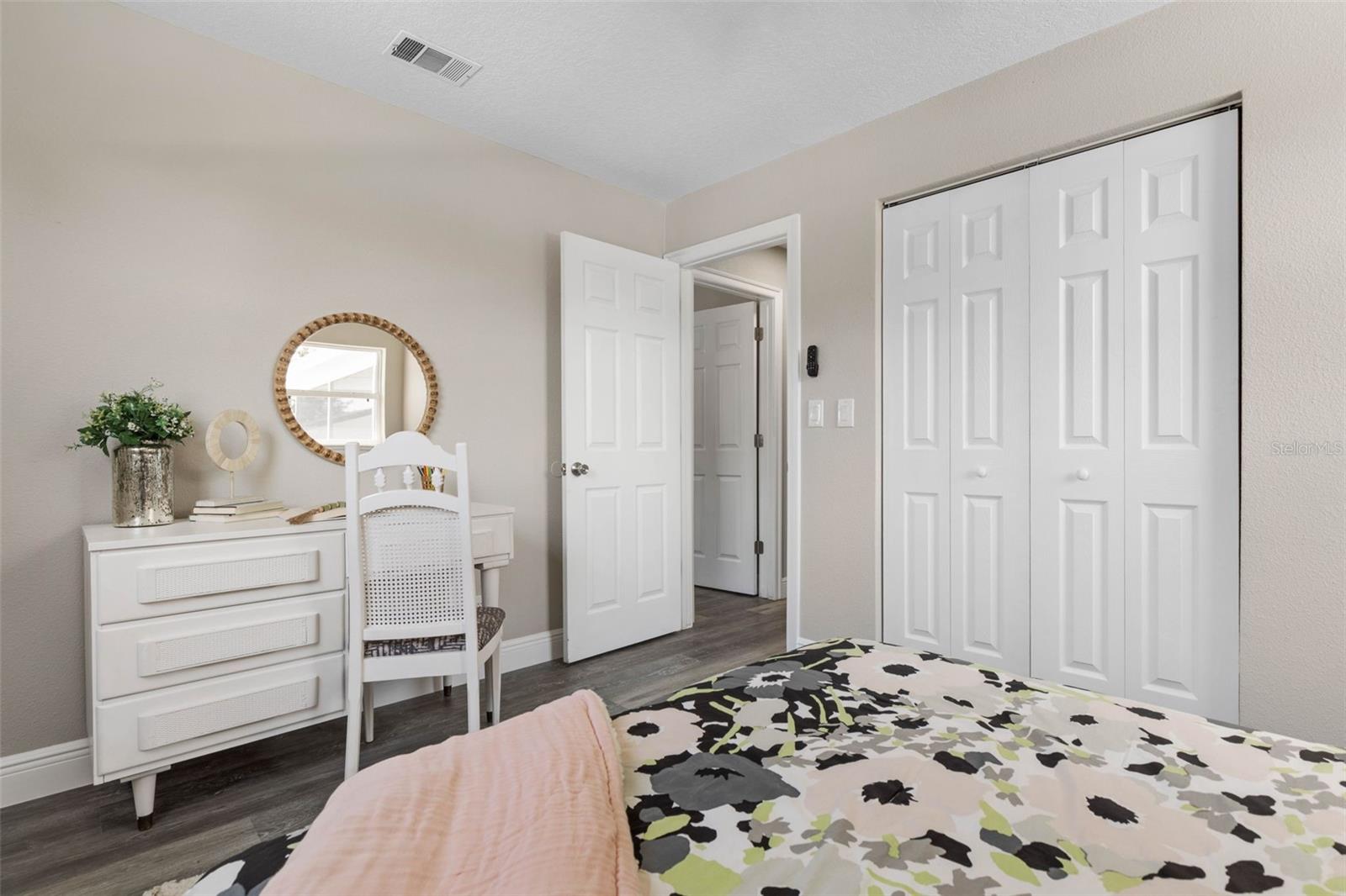 Image 34 of 49 For 105 Bonita Place