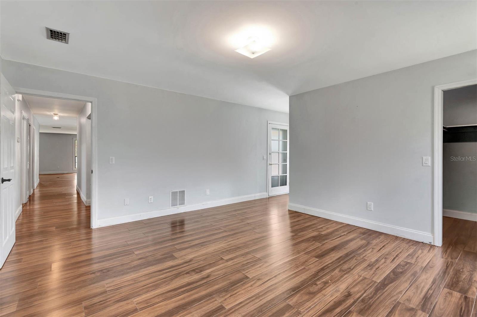 Image 16 of 47 For 132 Southwind Circle