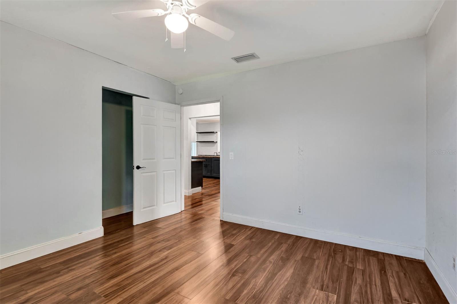 Image 24 of 47 For 132 Southwind Circle