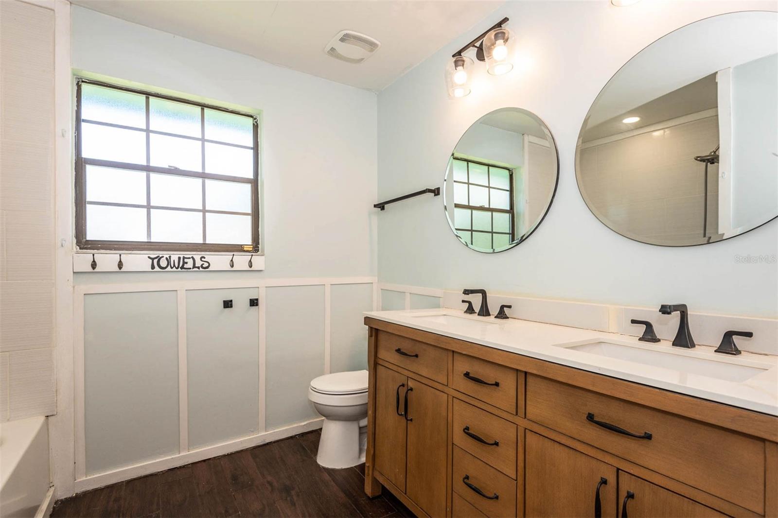 Image 25 of 47 For 132 Southwind Circle